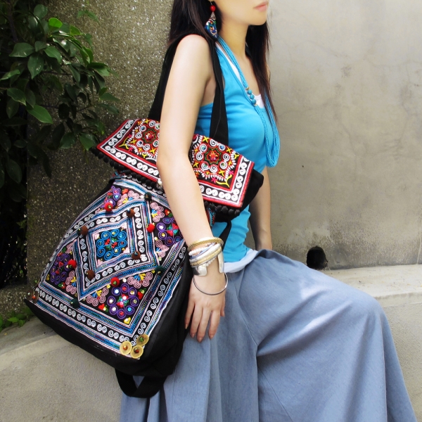 Hmong Embroidery Shoulder Bag for Women Ethnic Crossbody Bag Canvas Travel Bag Blue